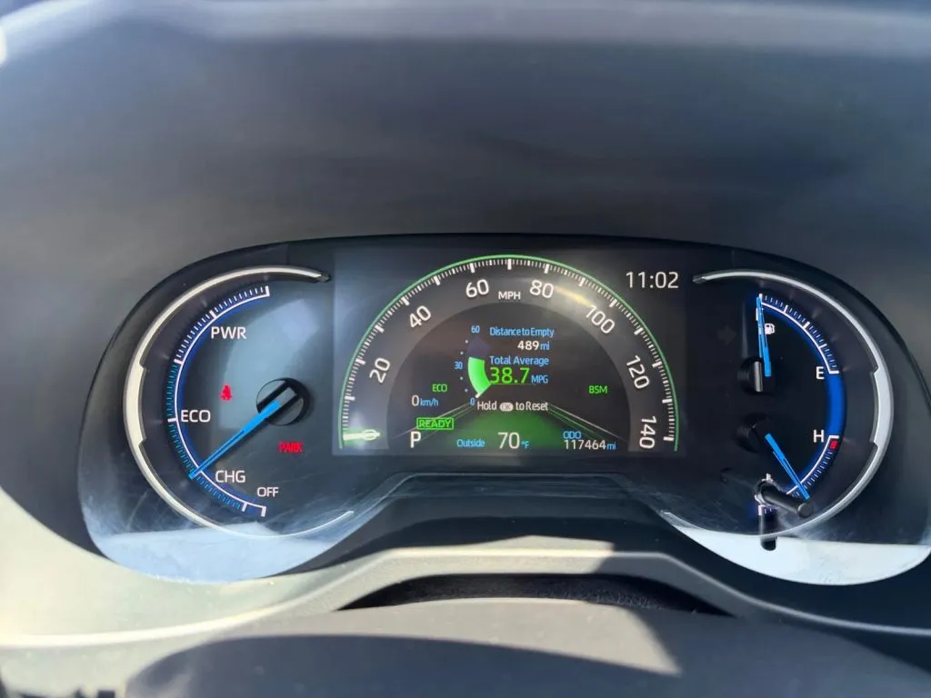 2023 Toyota RAV4 XLE Premium - Photo 17