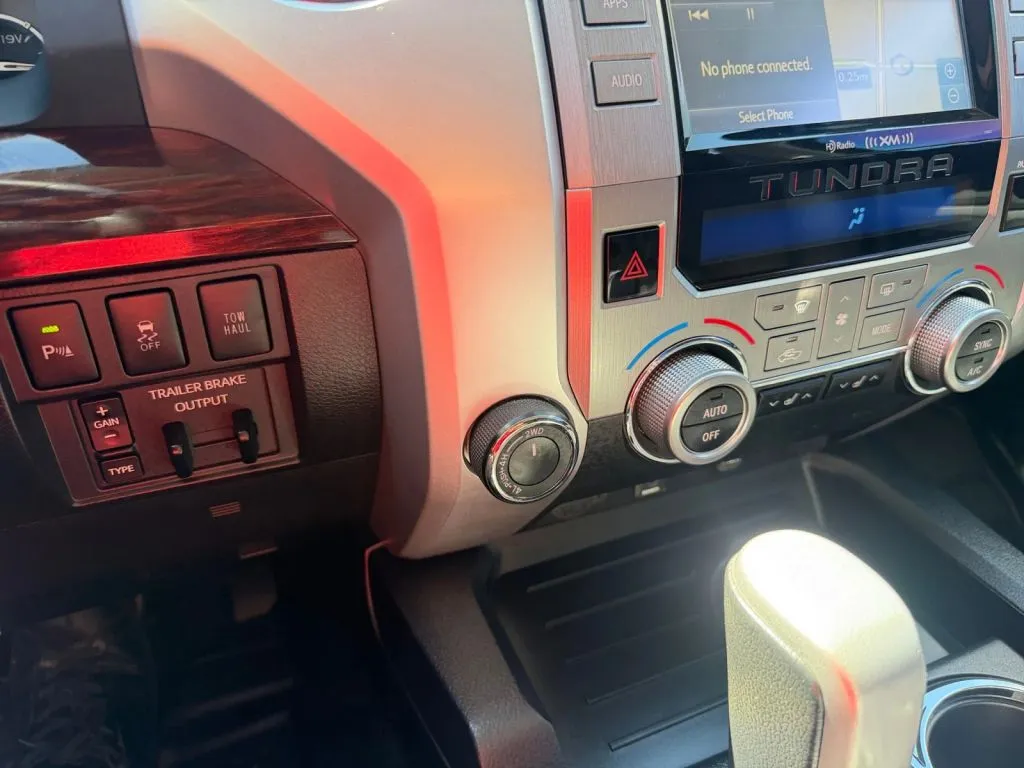 2016 Toyota Tundra Limited - Photo 19