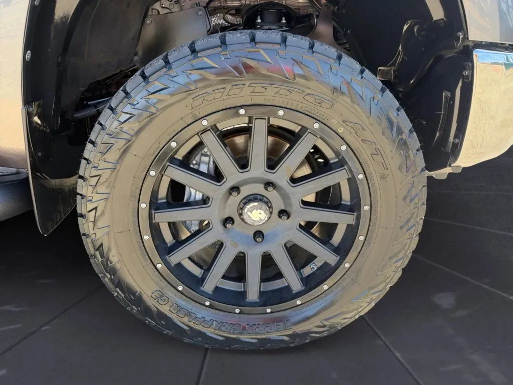 2016 Toyota Tundra Limited - Photo 31
