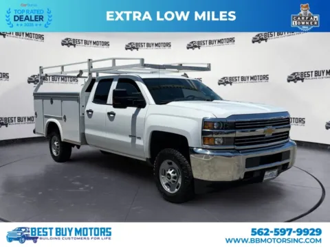White 2018 Chevrolet Silverado 2500 HD Double Cab Work Truck Pickup 4D 8 ft for sale in Signal Hill, CA