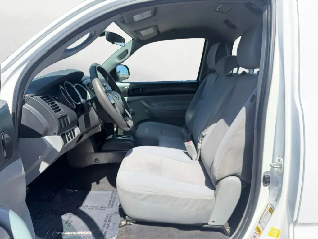 2013 Toyota Tacoma Base - Photo 11