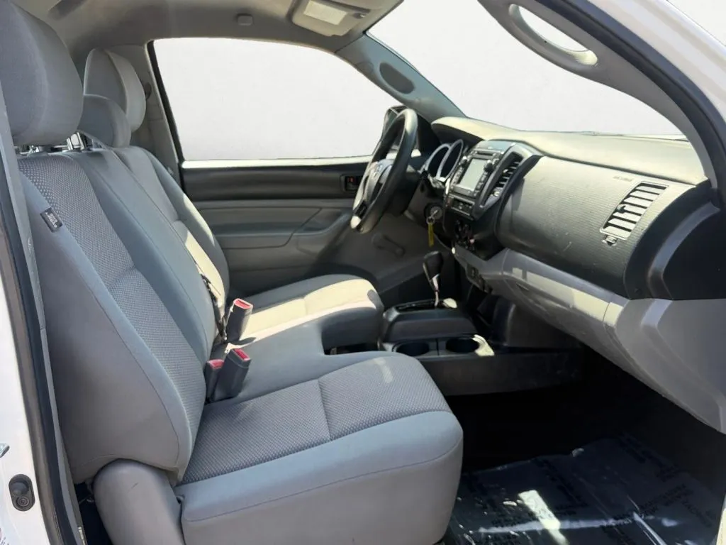 2013 Toyota Tacoma Base - Photo 19