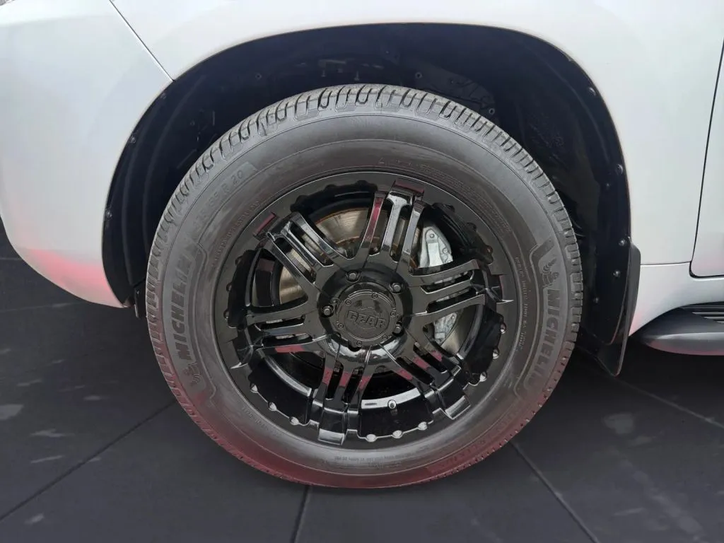 2017 Toyota Land Cruiser Base - Photo 31