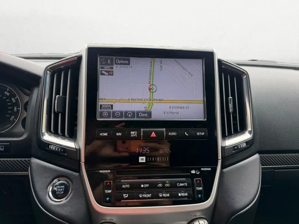 2017 Toyota Land Cruiser Base - Photo 19