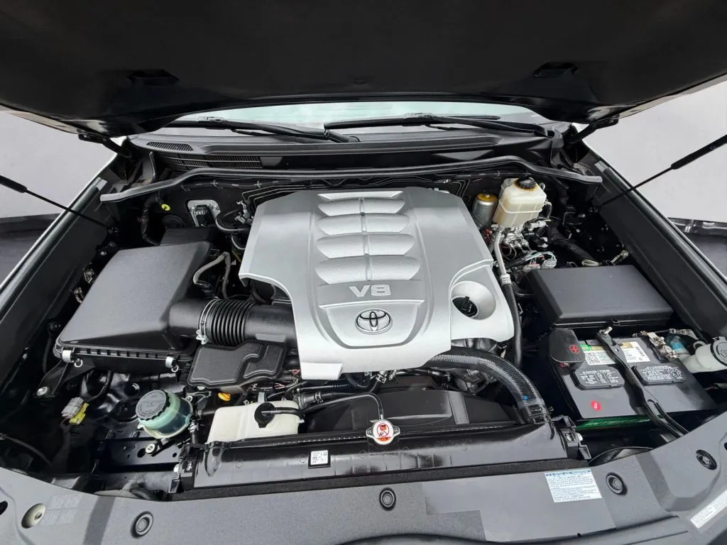 2017 Toyota Land Cruiser Base - Photo 42