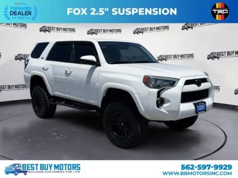 White 2017 Toyota 4Runner SR5 Sport Utility 4D for sale in Signal Hill, CA