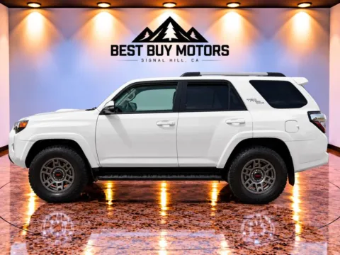 More photos of 2018 Toyota 4Runner TRD Off-Road Sport Utility 4D at Best Buy Motors, CA
