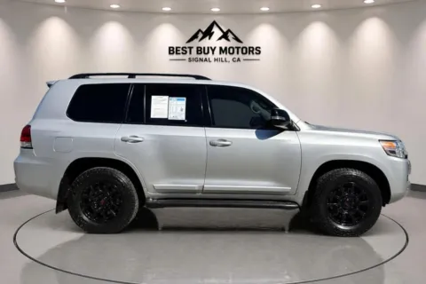 More photos of 2017 Toyota Land Cruiser Sport Utility 4D at Best Buy Motors, CA