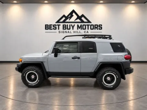 More photos of 2013 Toyota FJ Cruiser Sport Utility 2D at Best Buy Motors, CA