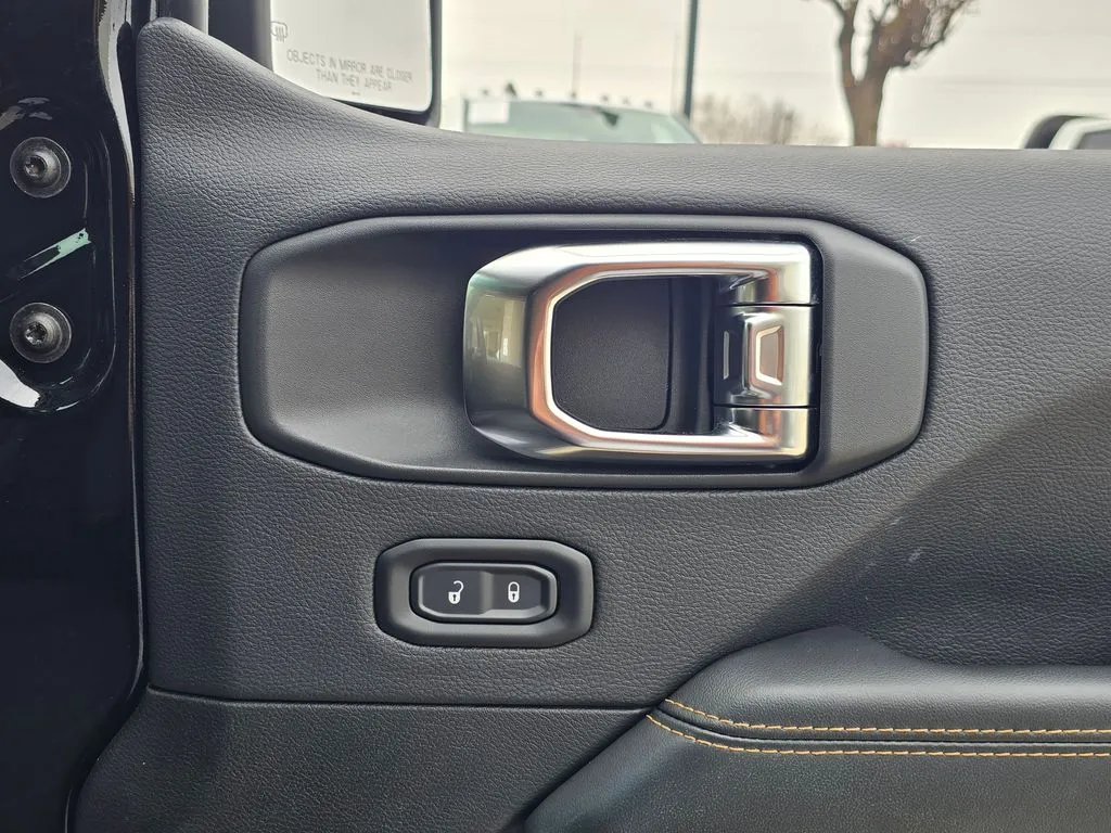 2025 Jeep Wrangler 4xe Sahara 4XE - Photo 41