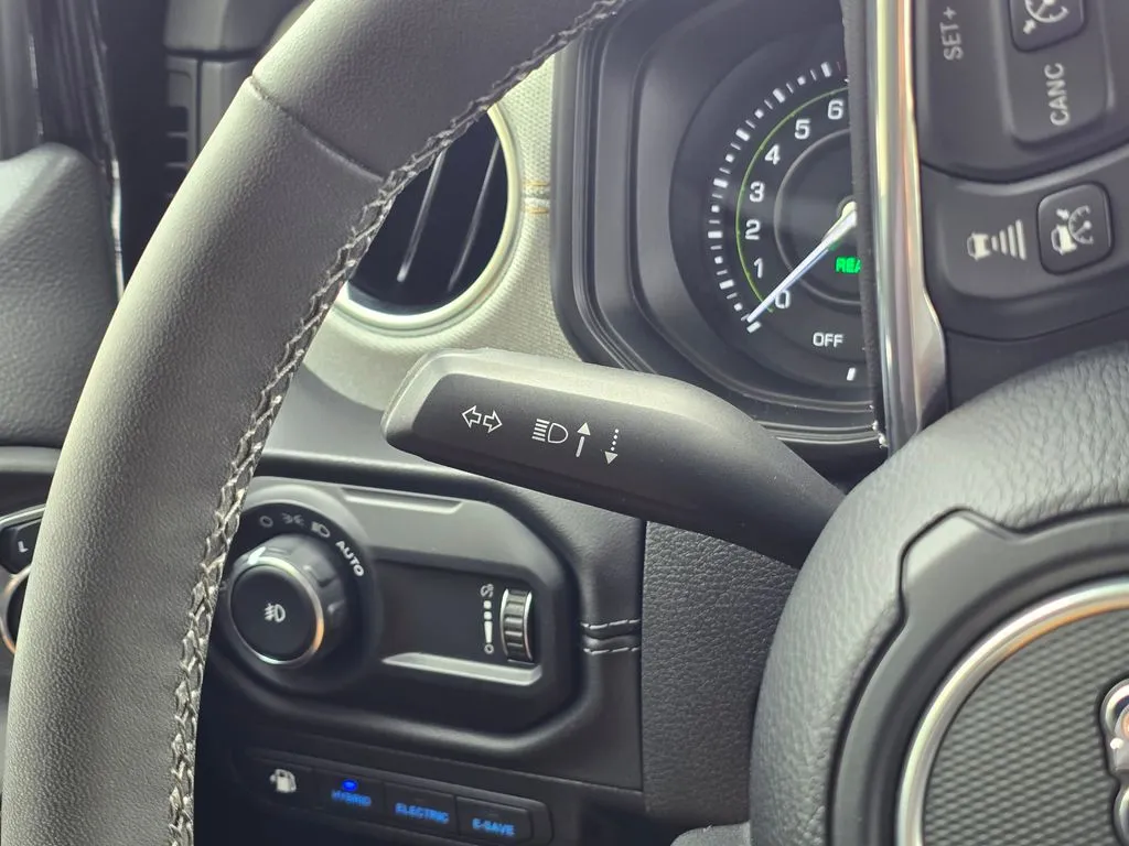 2025 Jeep Wrangler 4xe Sahara 4XE - Photo 44