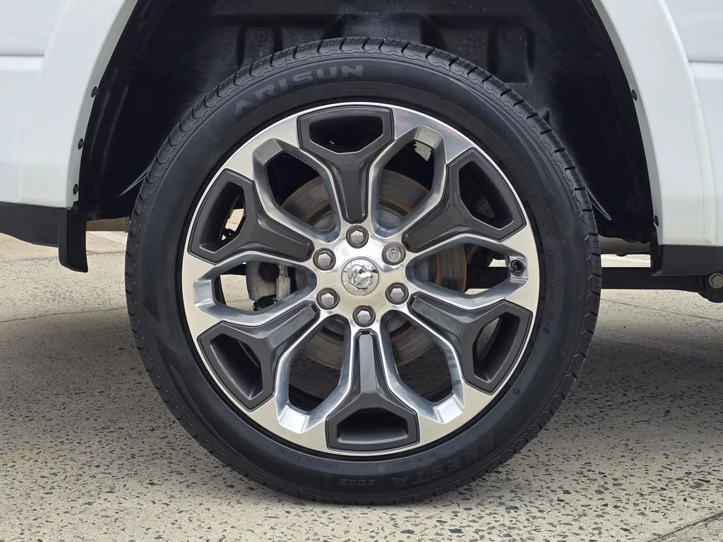 2022 RAM Ram 1500 Pickup Limited - Photo 19