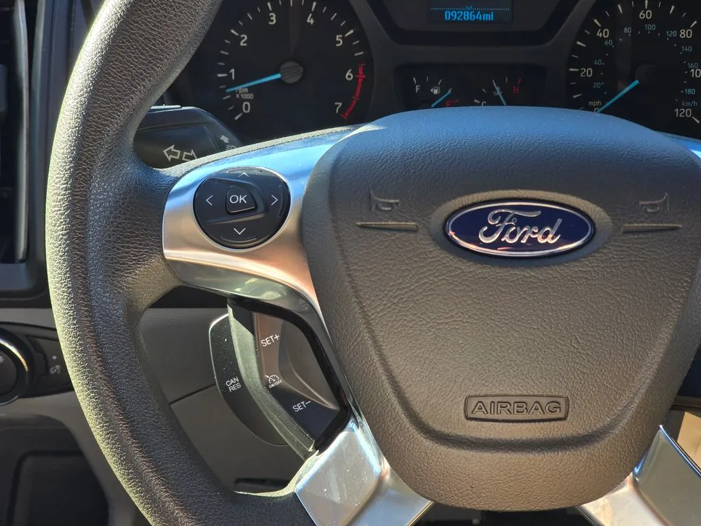 2017 Ford Transit Wagon XLT - Photo 35