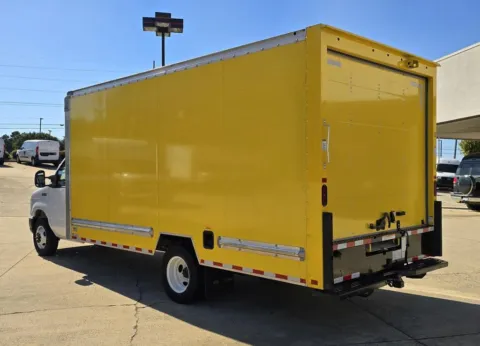 More photos of 2024 Ford E-350SD  DRW 16ft Box W/Roll-Up Door and Pull- Out Ramp at Carolina Auto Warehouse, NC