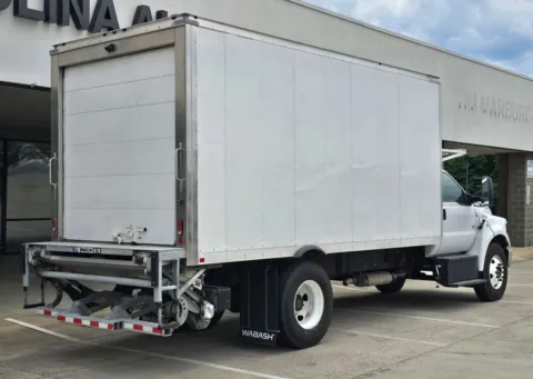 More photos of 2023 Ford F-650SD  Thermo King V-520 Max 18ft Box at Carolina Auto Warehouse, NC