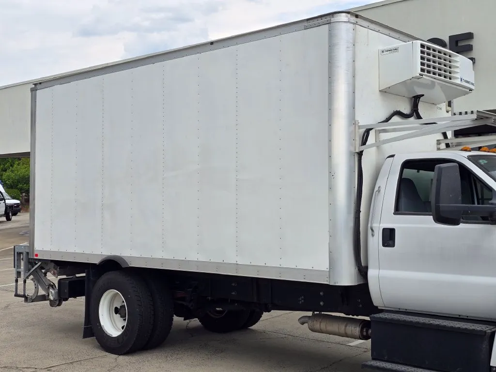 2023 Ford F-650 - Photo 15