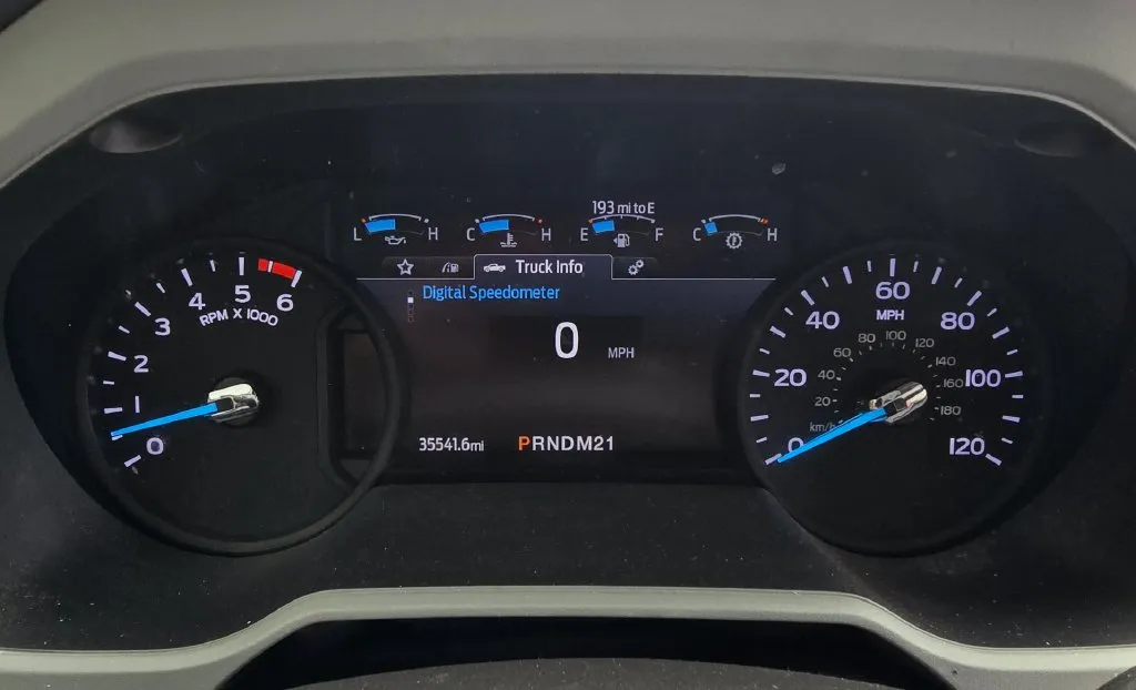 2023 Ford F-650 - Photo 34