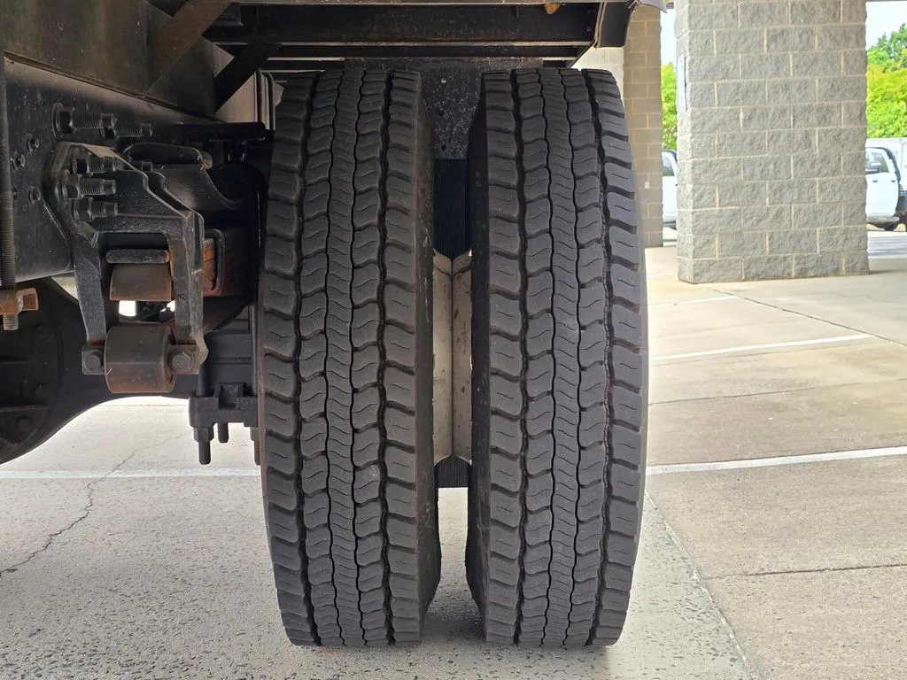 2023 Ford F-650 - Photo 41