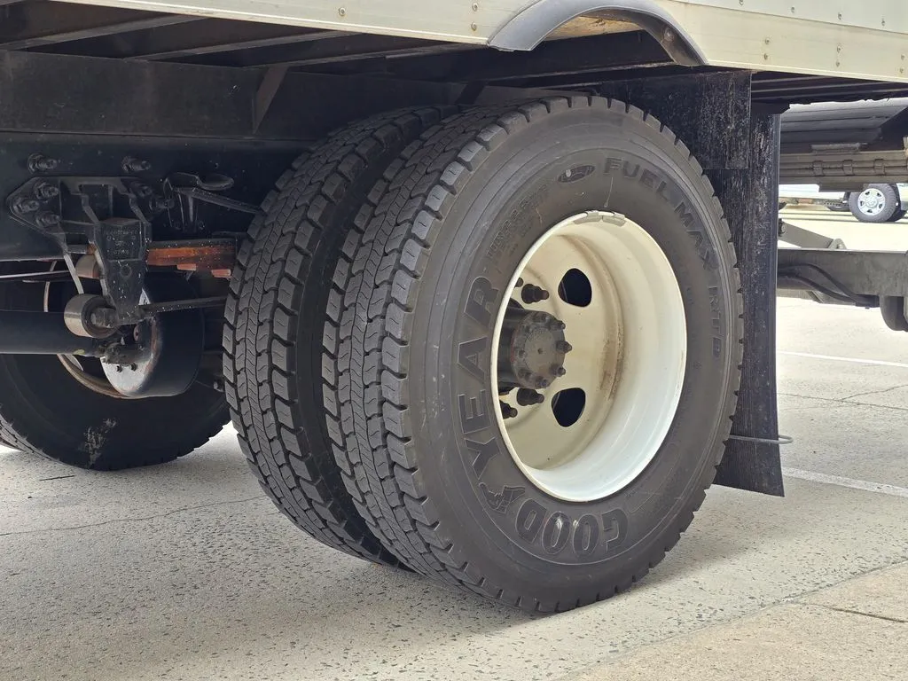 2023 Ford F-650 - Photo 40