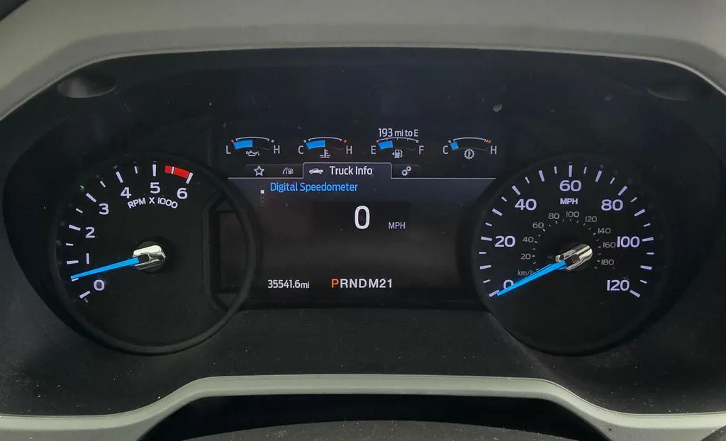 2023 Ford F-650 - Photo 33