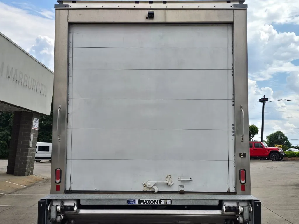 2023 Ford F-650 - Photo 13