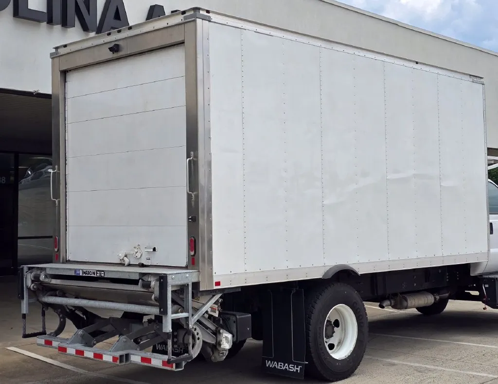 2023 Ford F-650 - Photo 14