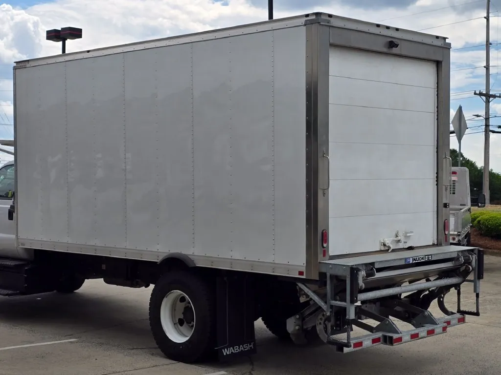 2023 Ford F-650 - Photo 12