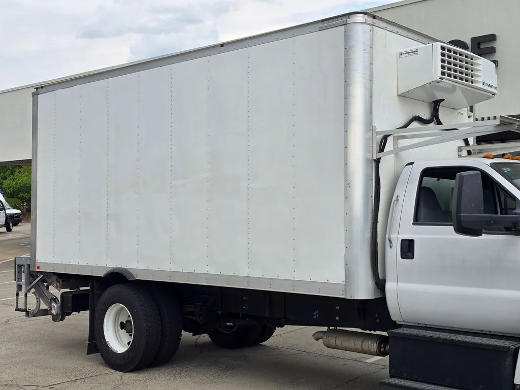 2023 Ford F-650 - Photo 14