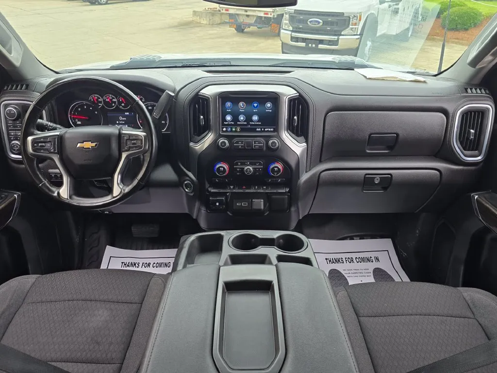 Chevrolet 3500HD photo 28