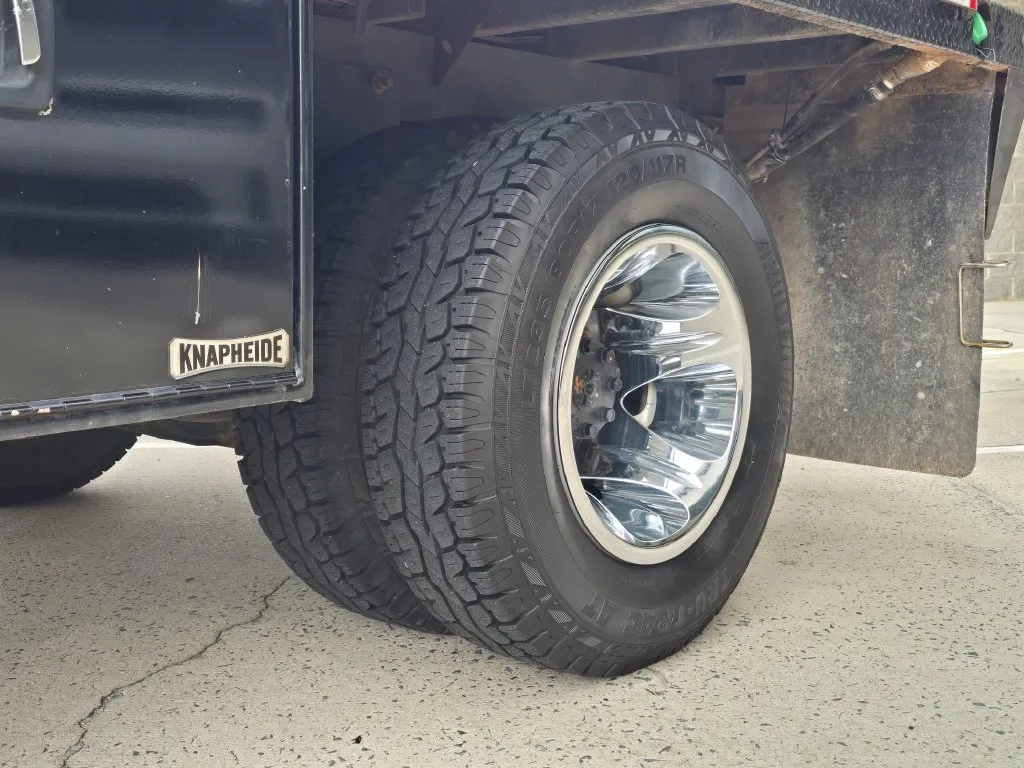 Chevrolet 3500HD photo 51