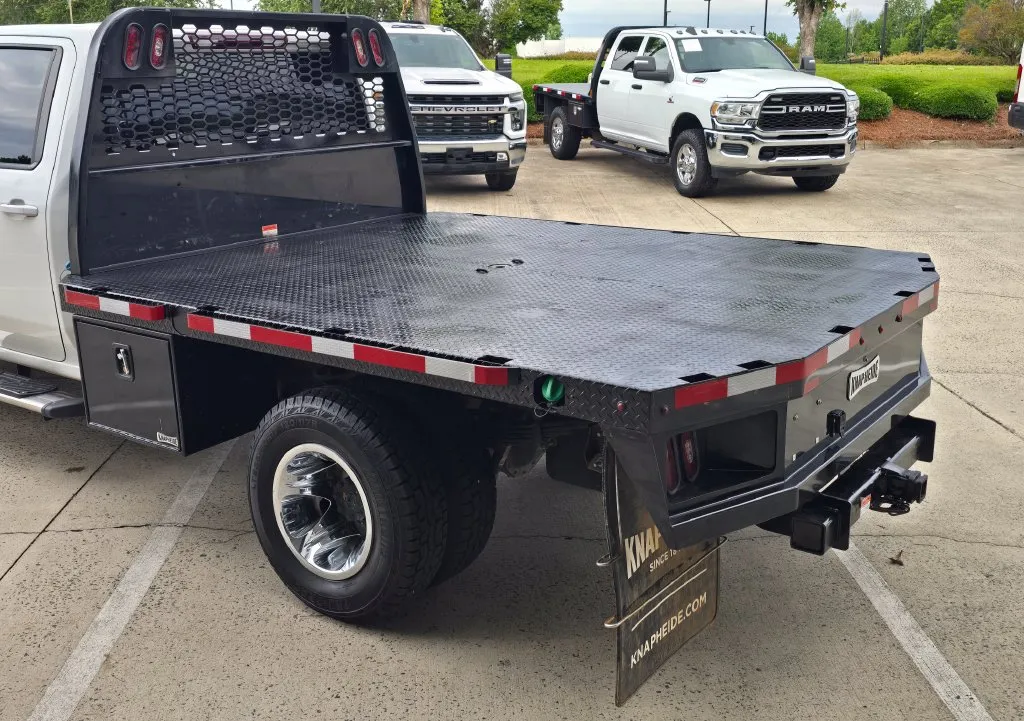 Chevrolet 3500HD photo 12