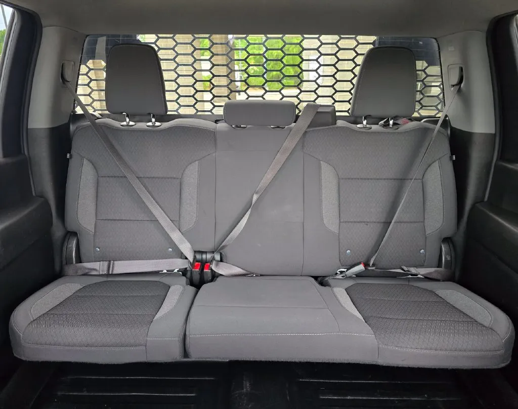 Chevrolet 3500HD photo 27