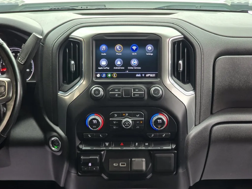 Chevrolet 3500HD photo 35