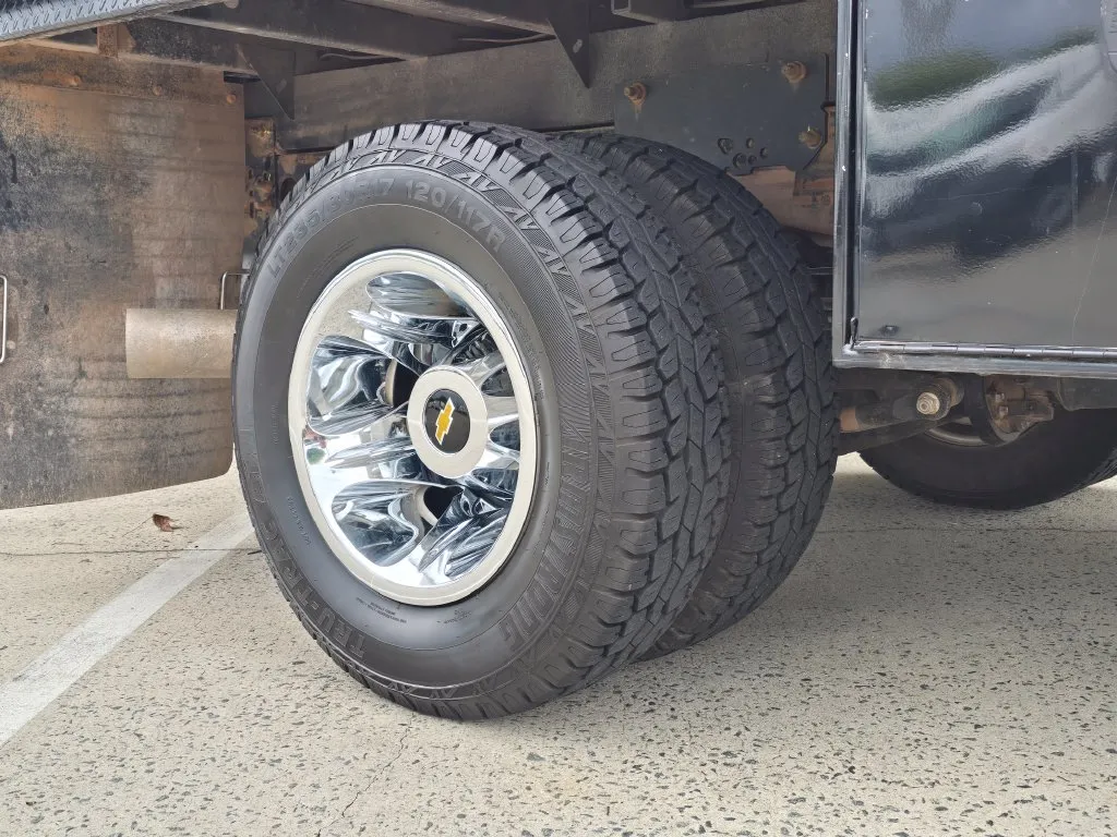 Chevrolet 3500HD photo 53