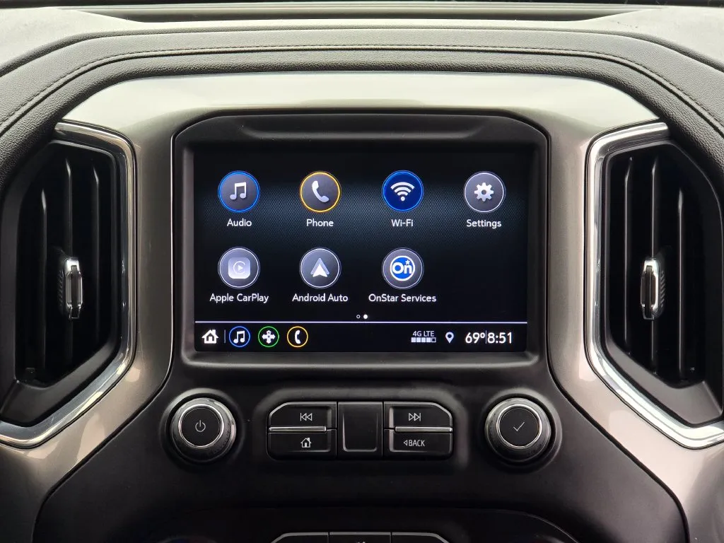 Chevrolet 3500HD photo 36