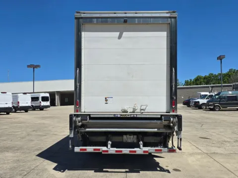 More photos of 2023 Ford F-650SD  Thermo King V-520 Max 18ft Box w/Liftgate at Carolina Auto Warehouse, NC