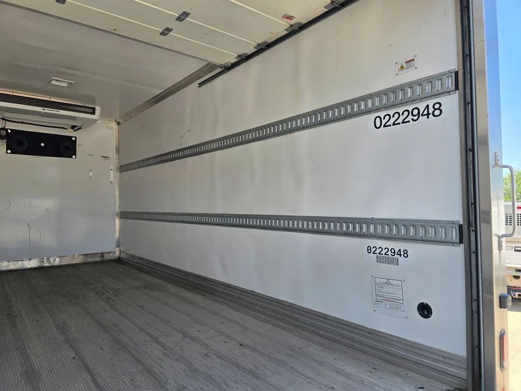 2023 Ford F-650 - Photo 15
