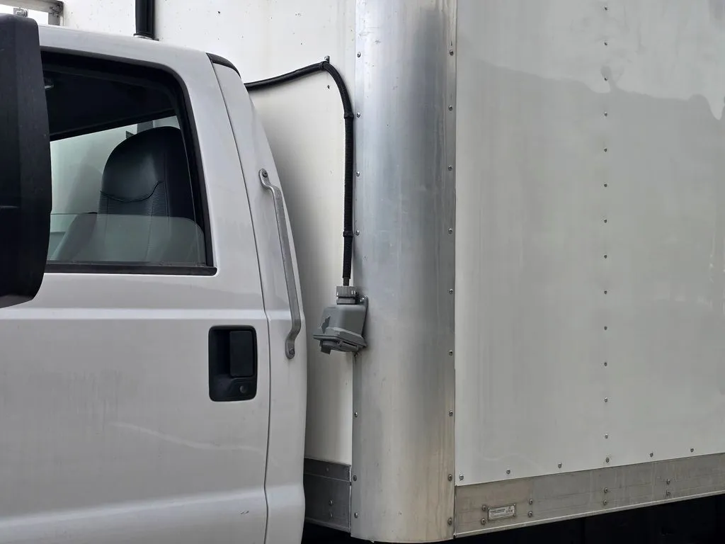 2023 Ford F-650 - Photo 35
