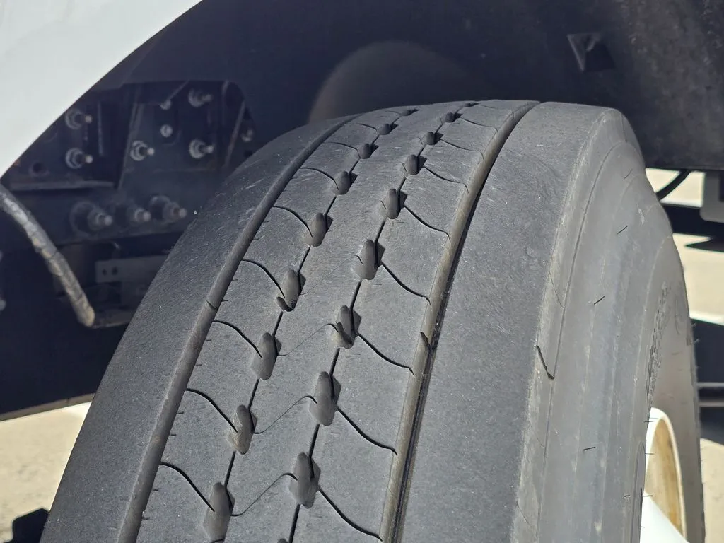 2023 Ford F-650 - Photo 45