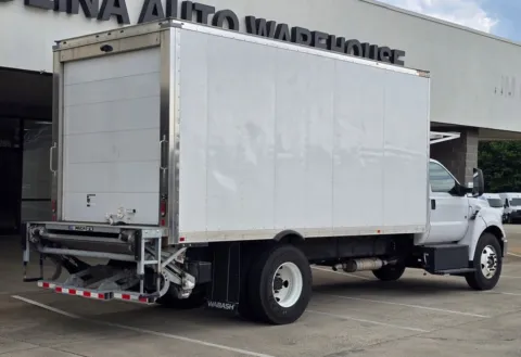 More photos of 2023 Ford F-650SD  Thermo King V-520 Max 18ft Box at Carolina Auto Warehouse, NC