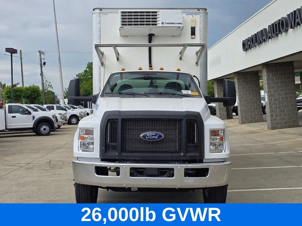 2023 Ford F-650 - Photo 9