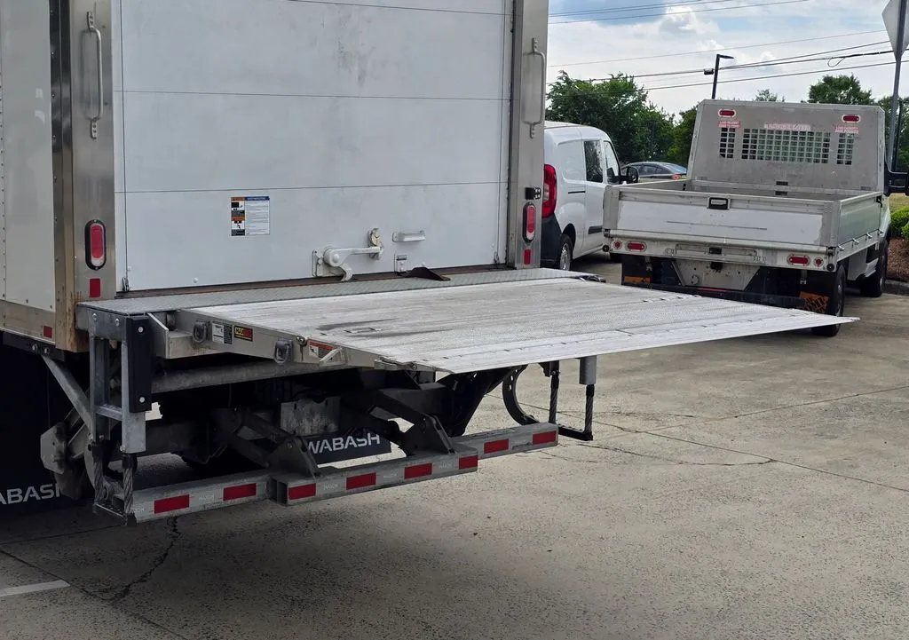 2023 Ford F-650 - Photo 26