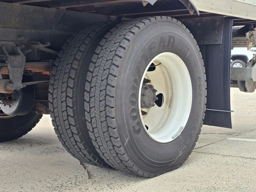 2023 Ford F-650 - Photo 40