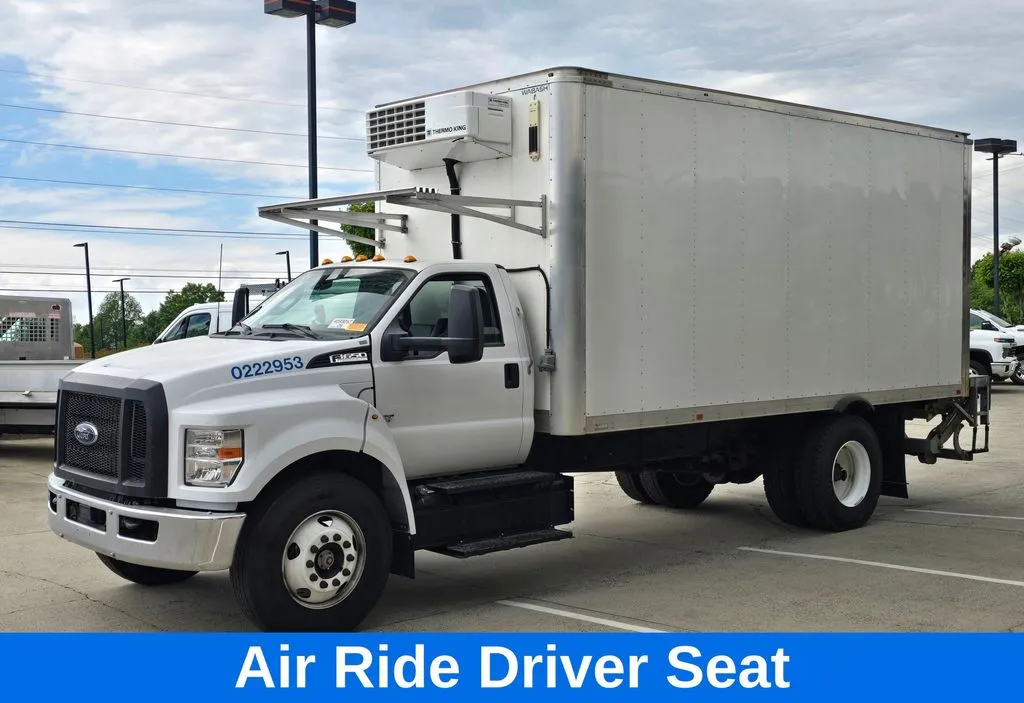 2023 Ford F-650 - Photo 8
