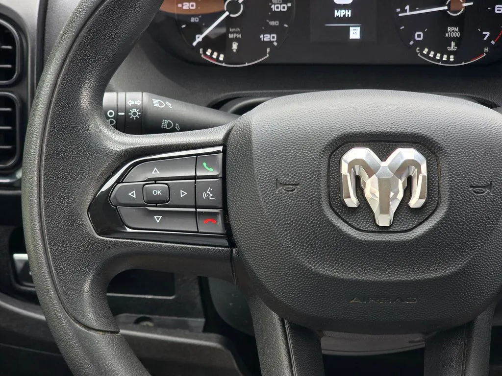 Ram ProMaster 2500 photo 24
