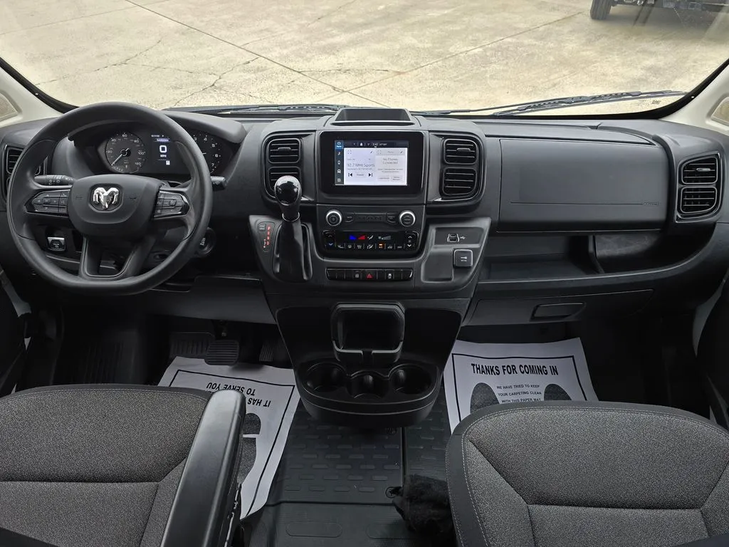 Ram ProMaster 2500 photo 16