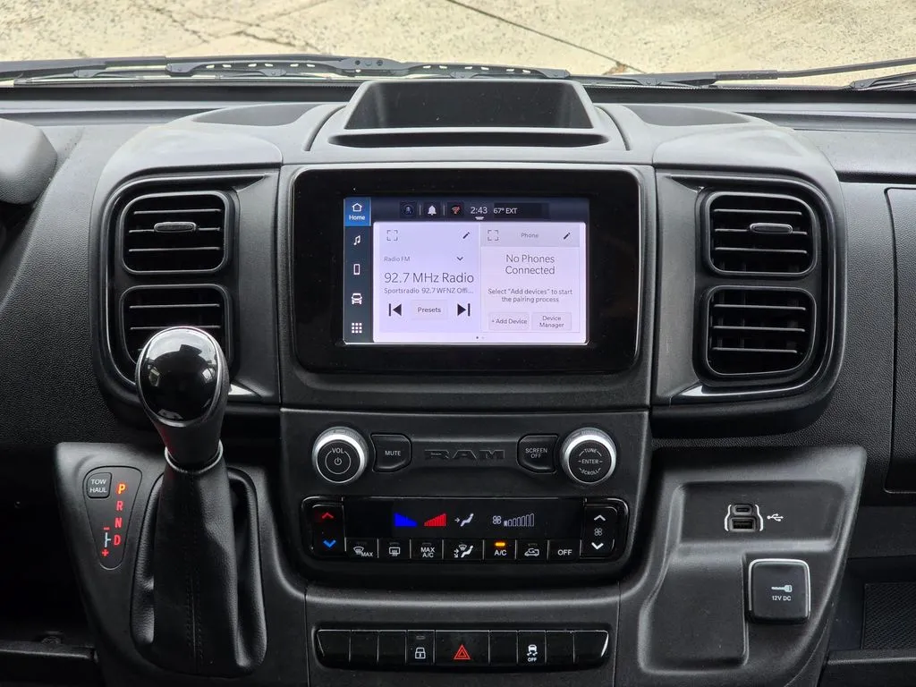 Ram ProMaster 2500 photo 18