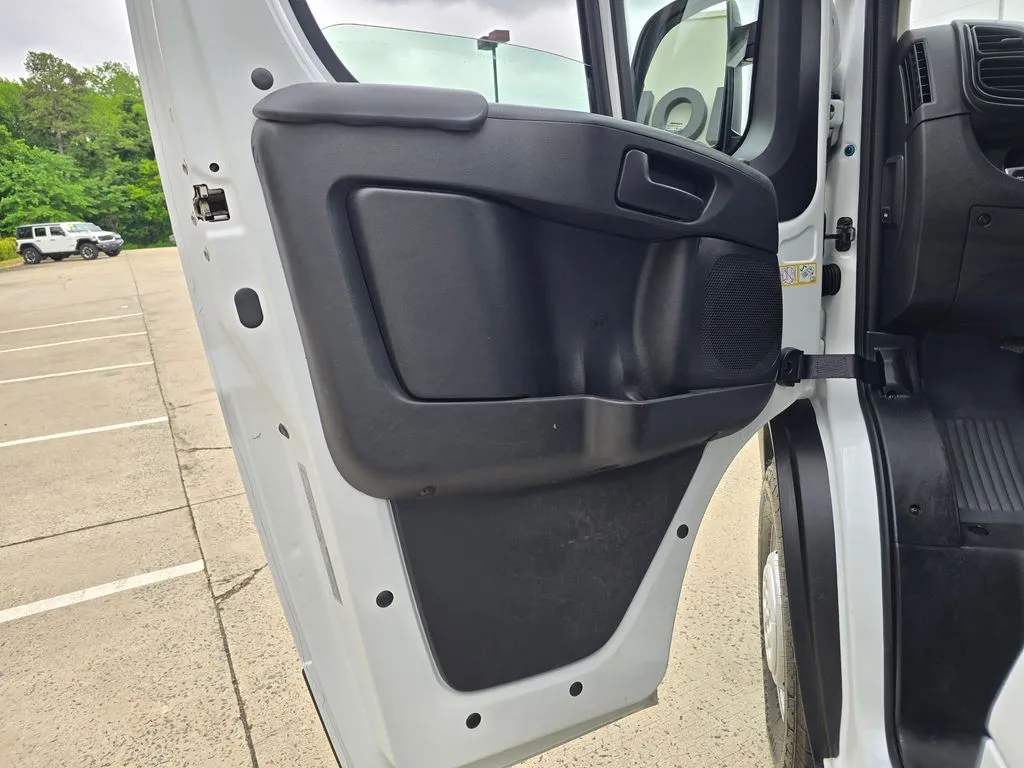 Ram ProMaster 2500 photo 30