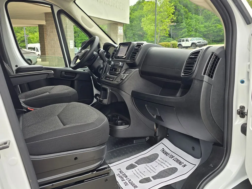 Ram ProMaster 2500 photo 32