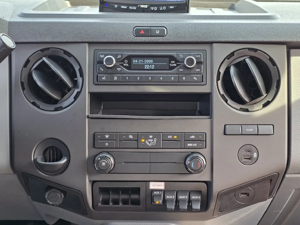 2023 Ford F-650 - Photo 62